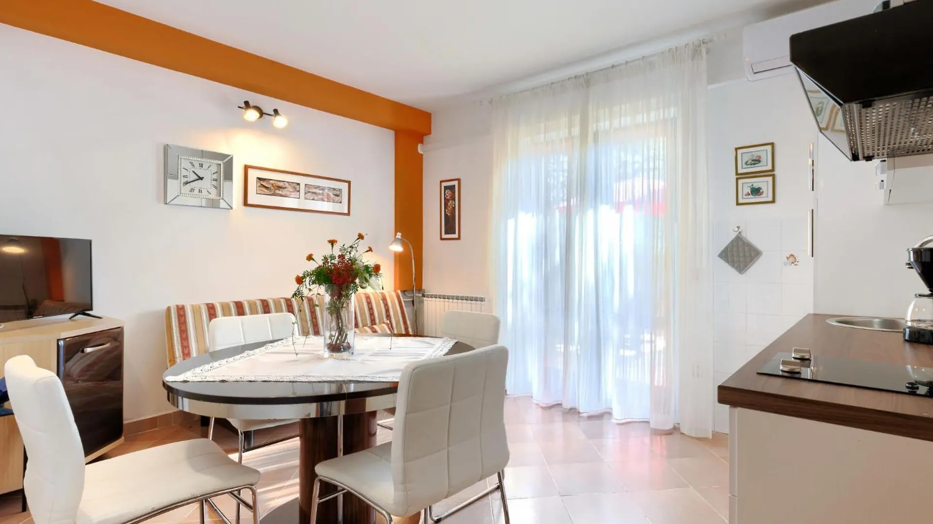Apartment Mariza-1 By Interhome Vinež