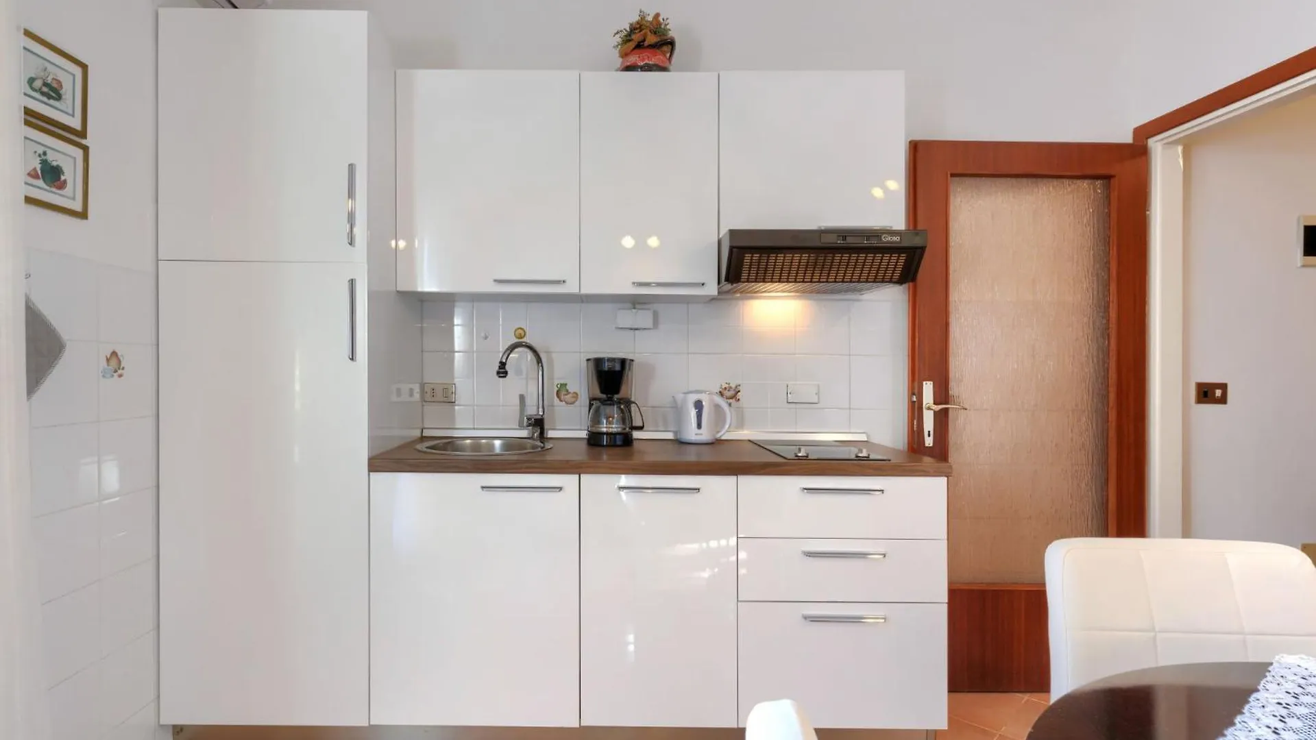 Apartment Mariza-1 By Interhome Vinež